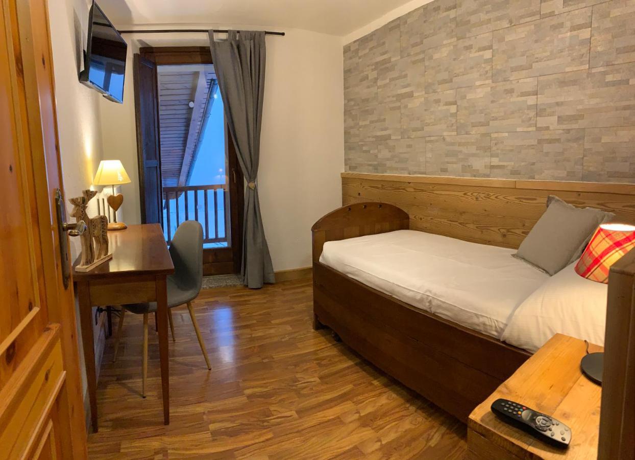 Hotel Coeur Du Village La Thuile Kültér fotó