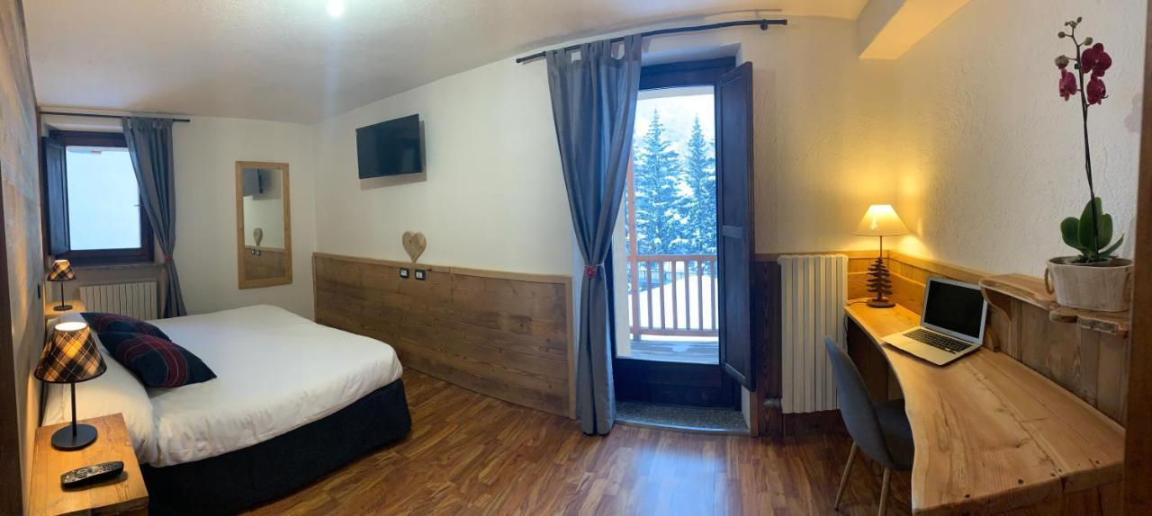 Hotel Coeur Du Village La Thuile Kültér fotó