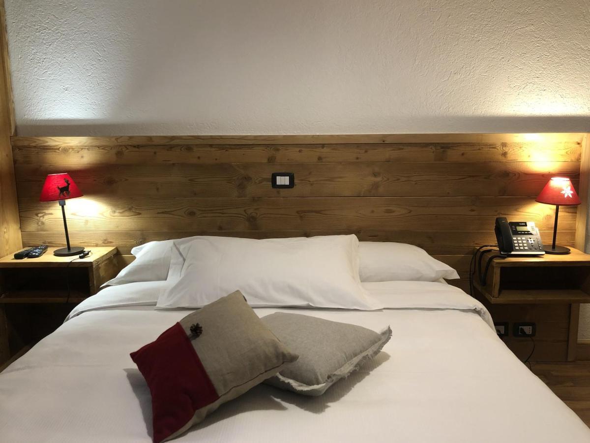 Hotel Coeur Du Village La Thuile Kültér fotó