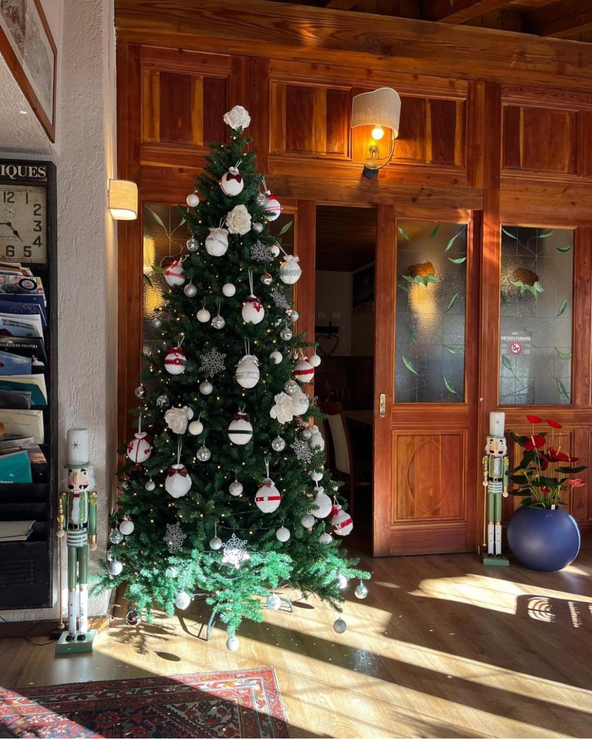 Hotel Coeur Du Village La Thuile Kültér fotó
