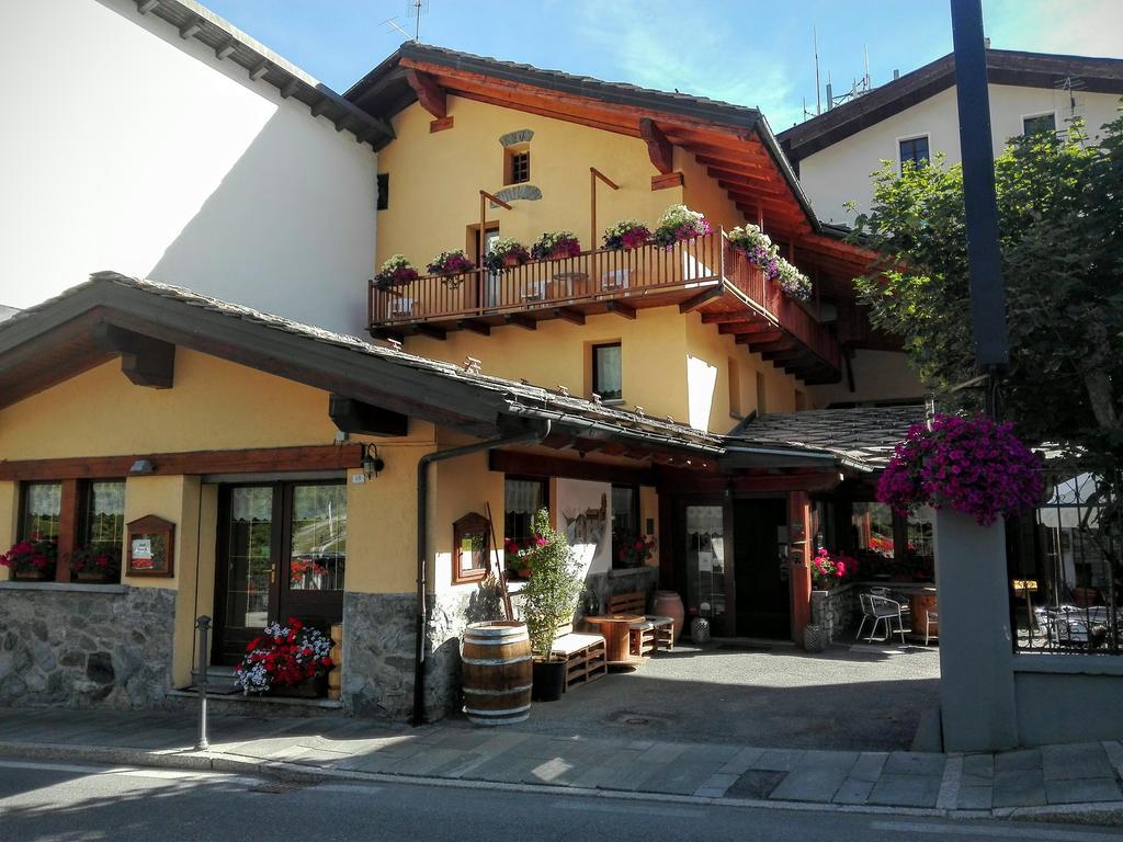 Hotel Coeur Du Village La Thuile Kültér fotó